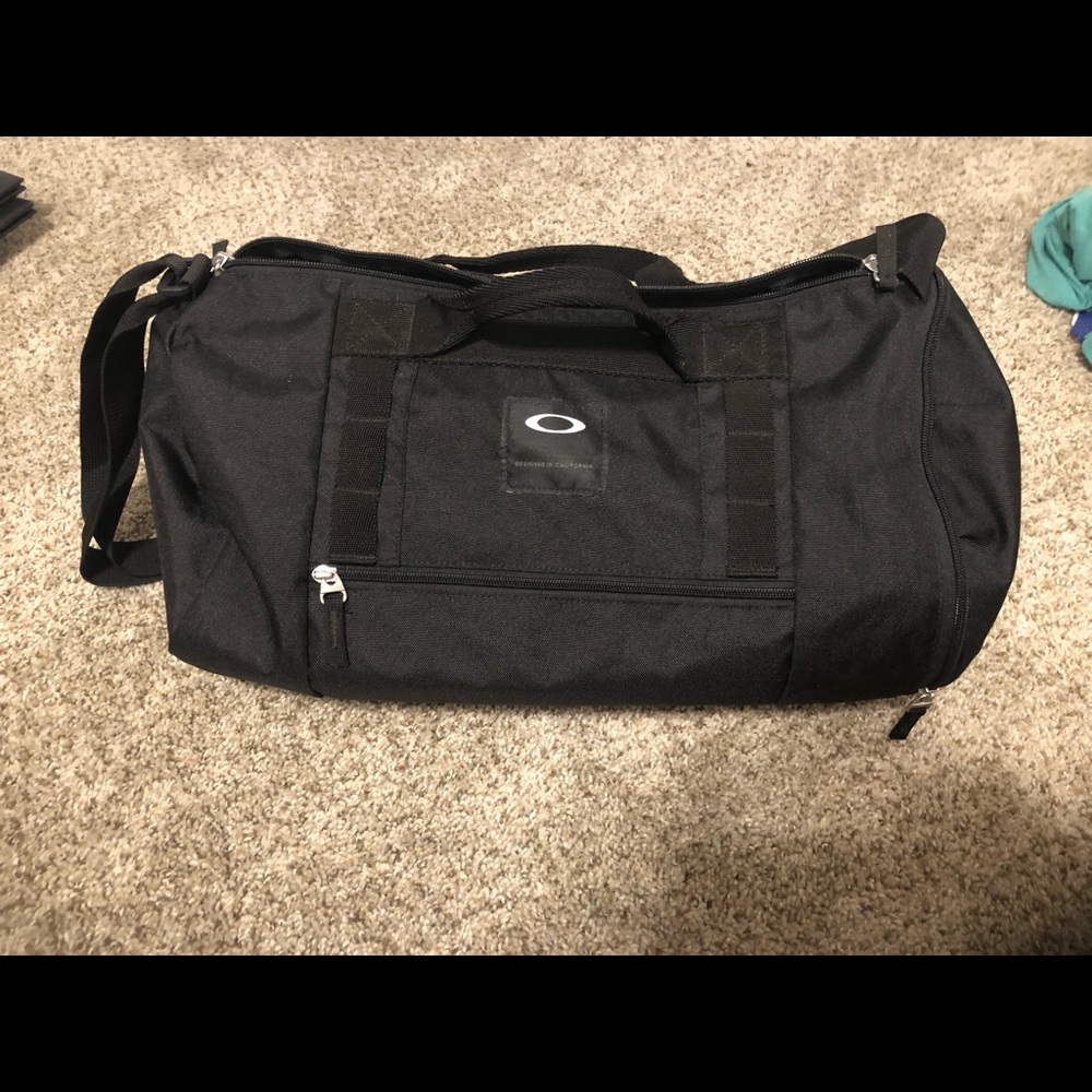 Oakley duffel